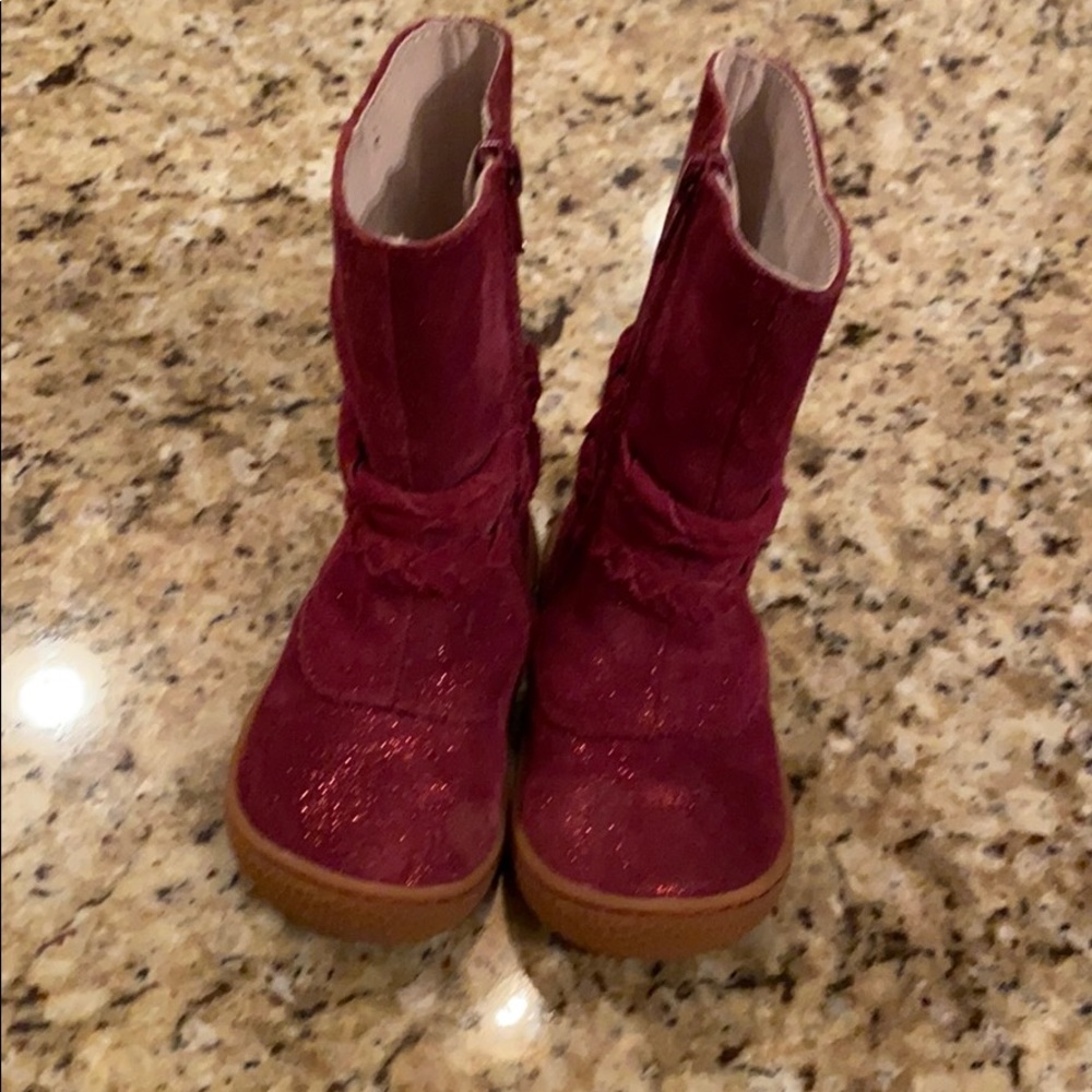 VGUC/GUC CRANBERRY SHIMMER SIZE 5